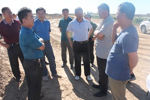 自治區水利廳副廳長于長劍檢查黃河二期防洪工程